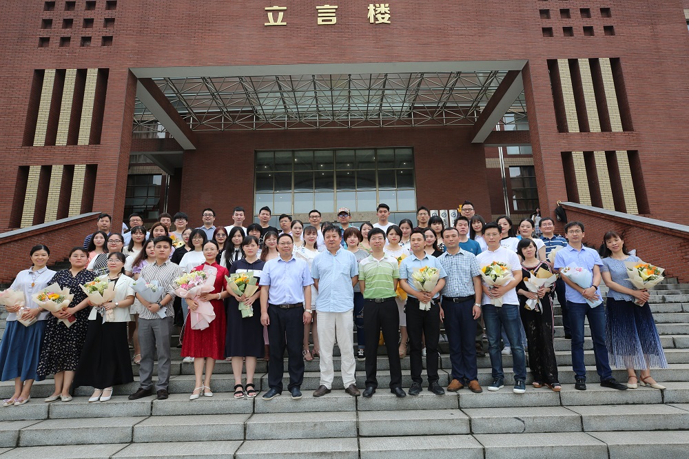 00e9c2b34f42464d8f32aa56fd0328e0.jpg 00e9c2b34f42464d8f32aa56fd0328e0.jpg