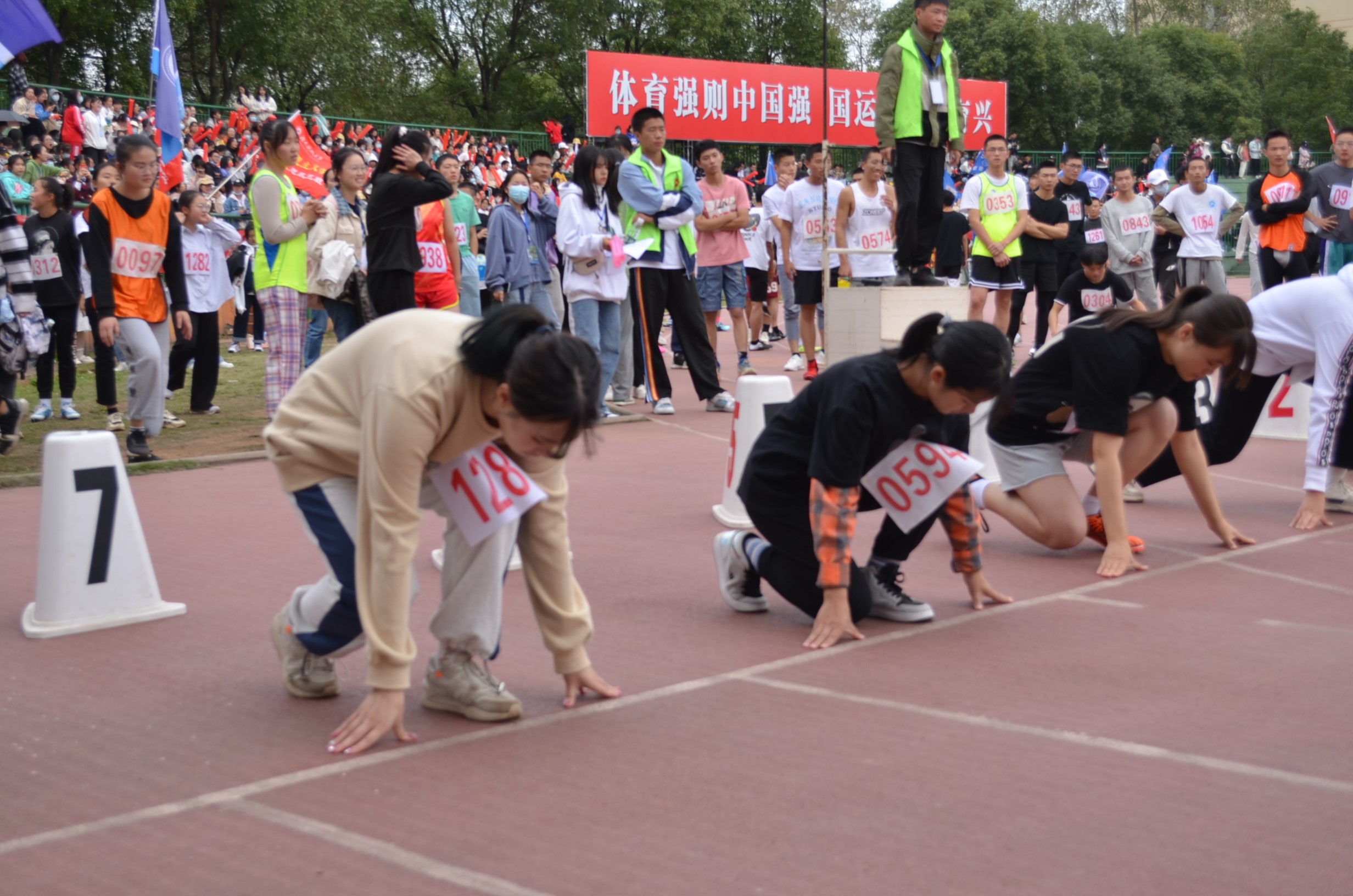 b15160de5e5d44c59180b85b2e127fcb.jpg b15160de5e5d44c59180b85b2e127fcb.jpg