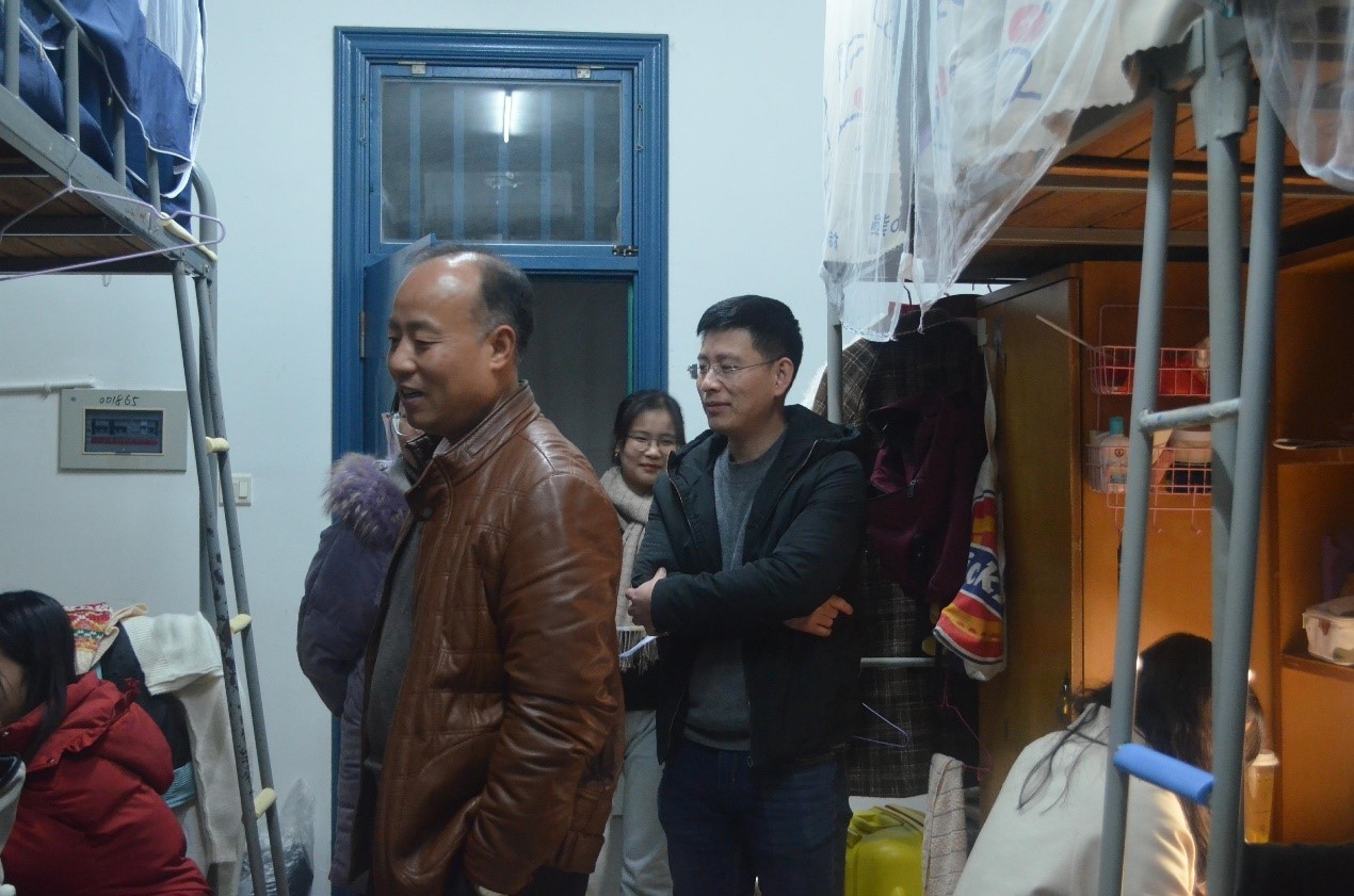 32cbdef80bf548148cf5eedc7d35f702.jpg 32cbdef80bf548148cf5eedc7d35f702.jpg