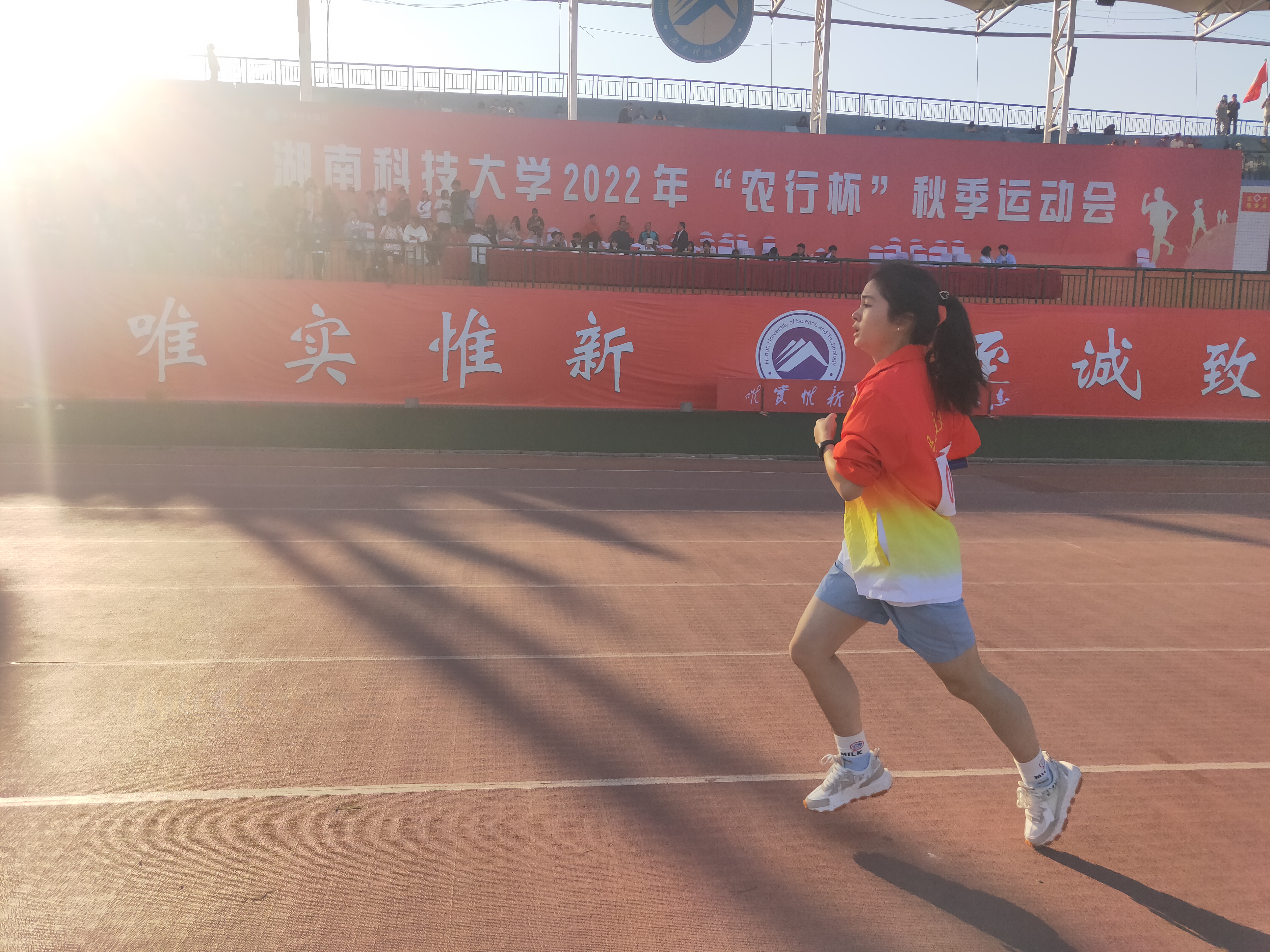 889e50aa1c324a879e1352fdc0680208.jpg 889e50aa1c324a879e1352fdc0680208.jpg