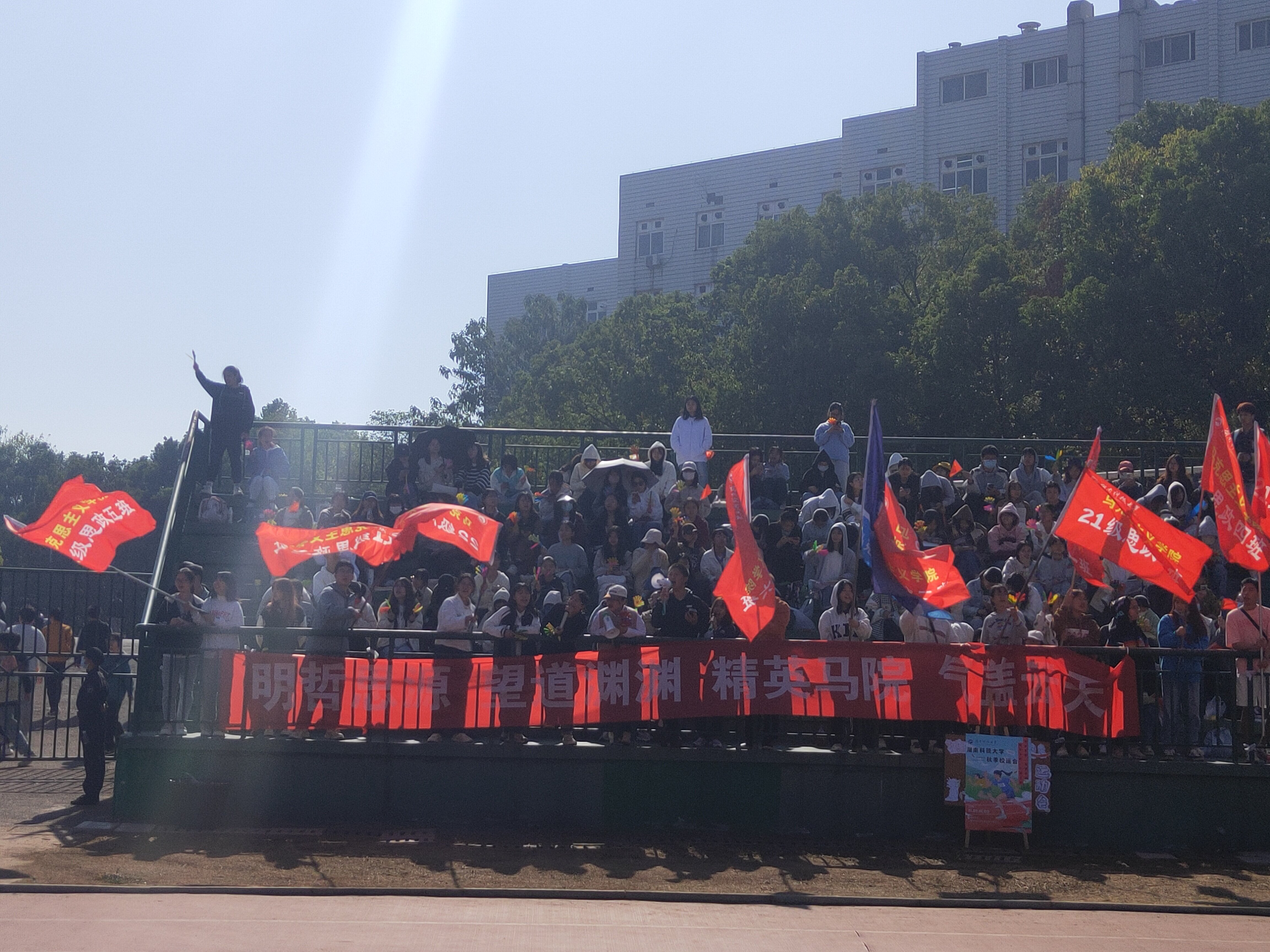 c15e6279611946b68d1e4f257f97025f.jpg c15e6279611946b68d1e4f257f97025f.jpg