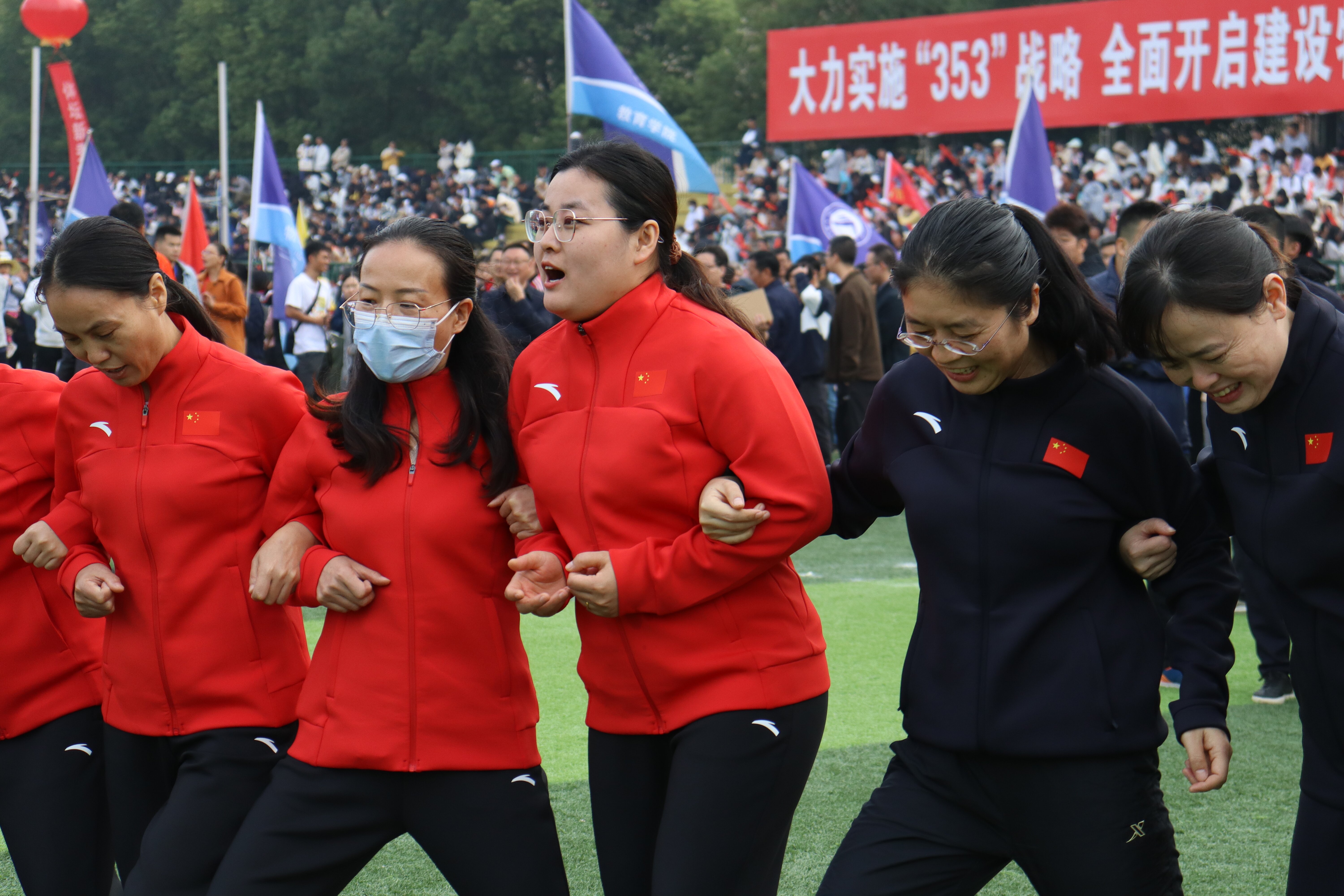 f8a1d5ffd8a24c318b27ffe8089ac5d7.jpg f8a1d5ffd8a24c318b27ffe8089ac5d7.jpg