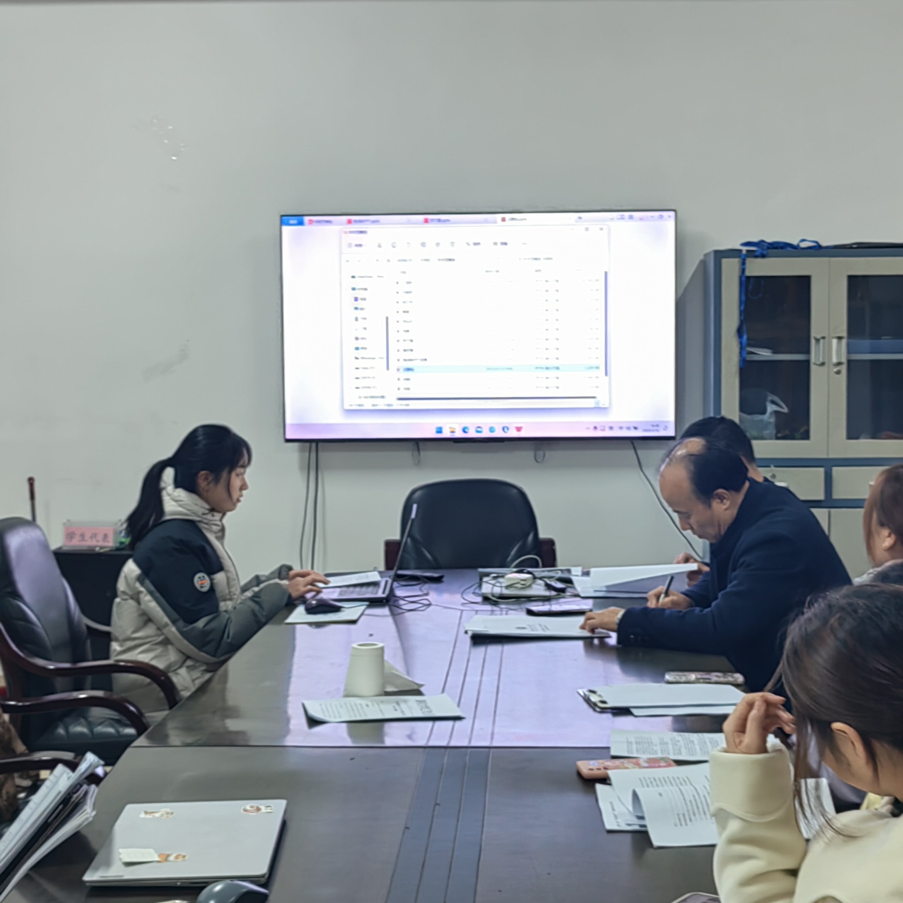 4c55117954714284ace5a76326fb1e51.jpg 4c55117954714284ace5a76326fb1e51.jpg